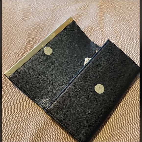 Clutch wallet - Picture 2 of 3